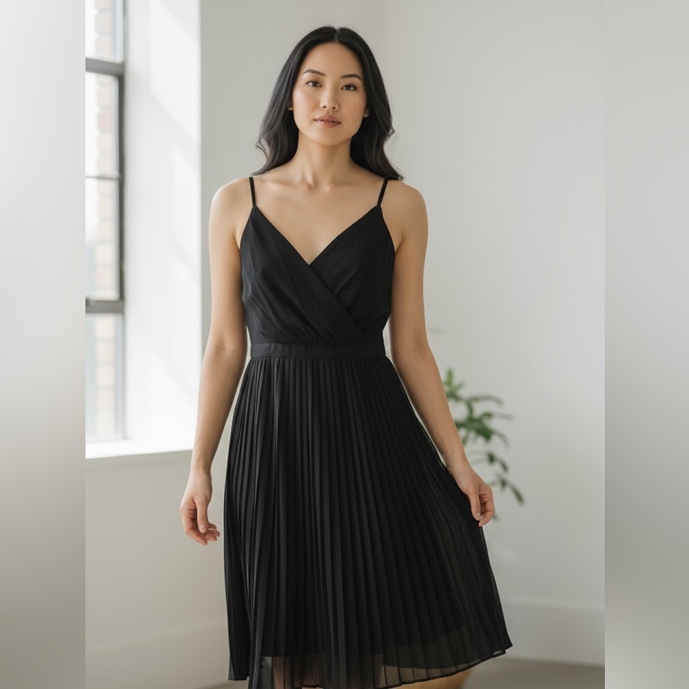 Express Black Pleated Midi Dress XS — Spaghetti Strap Wrap V-Neck Fit & Flare